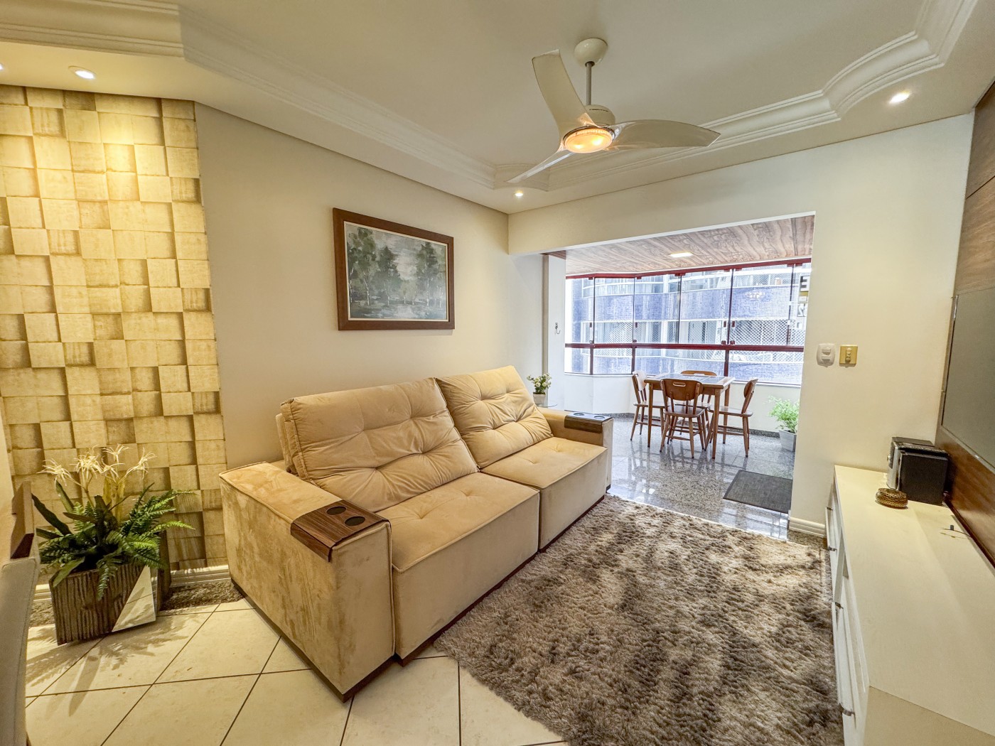 Apartamento, 3 quartos, 135 m² - Foto 2