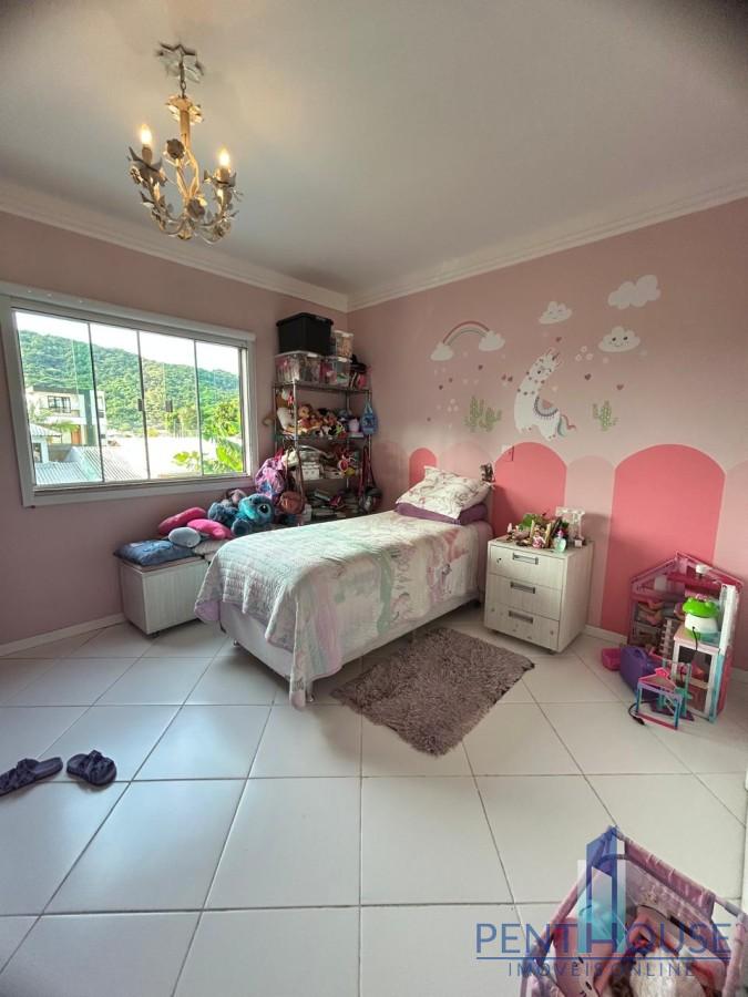 Casa, 3 quartos, 240 m² - Foto 23