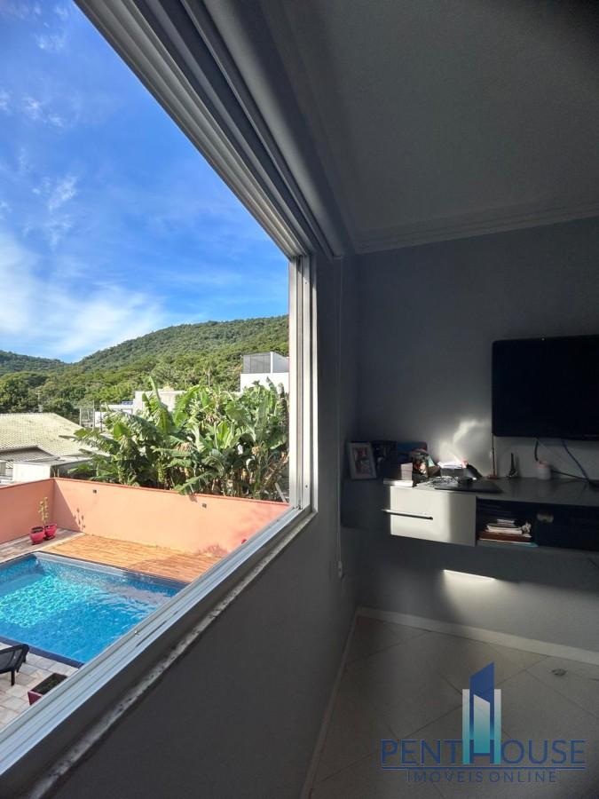 Casa, 3 quartos, 240 m² - Foto 27