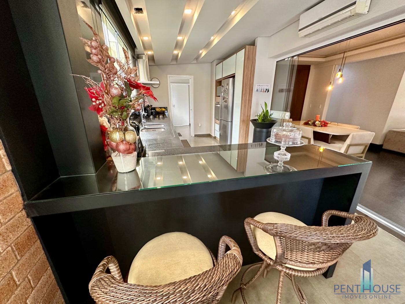 Apartamento, 3 quartos, 209 m² - Foto 2