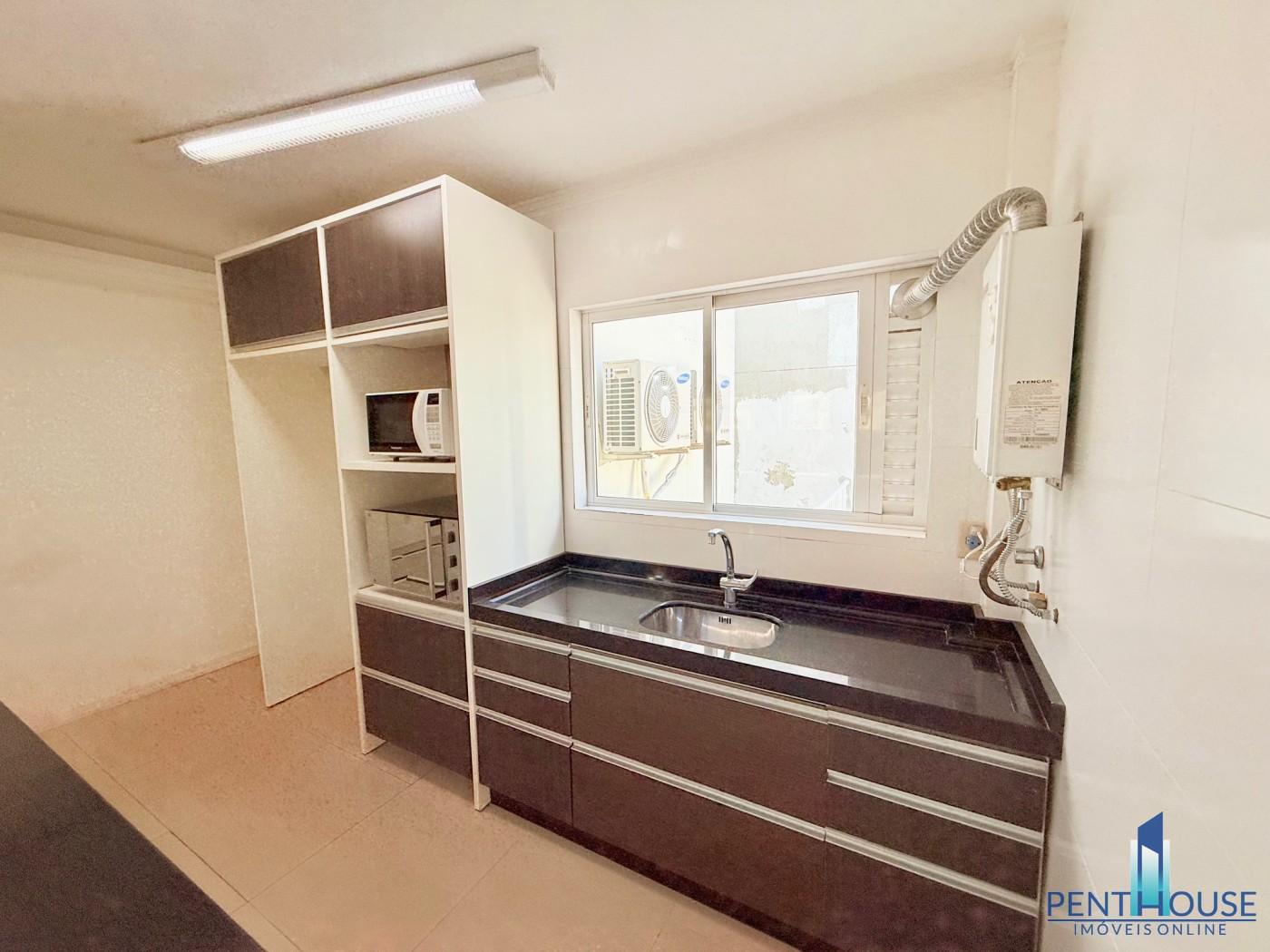 Cobertura, 3 quartos, 216 m² - Foto 5