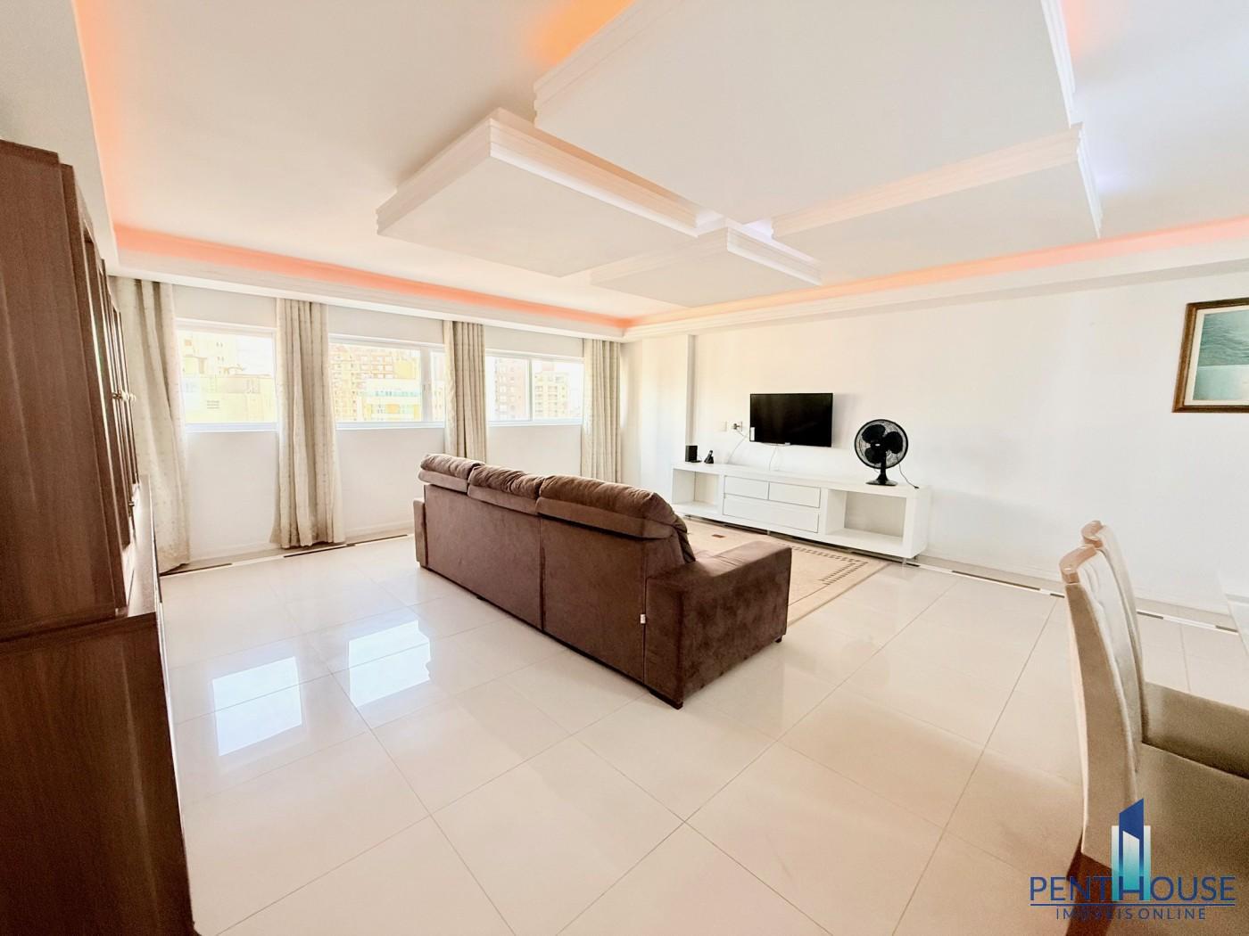 Cobertura, 3 quartos, 216 m² - Foto 6