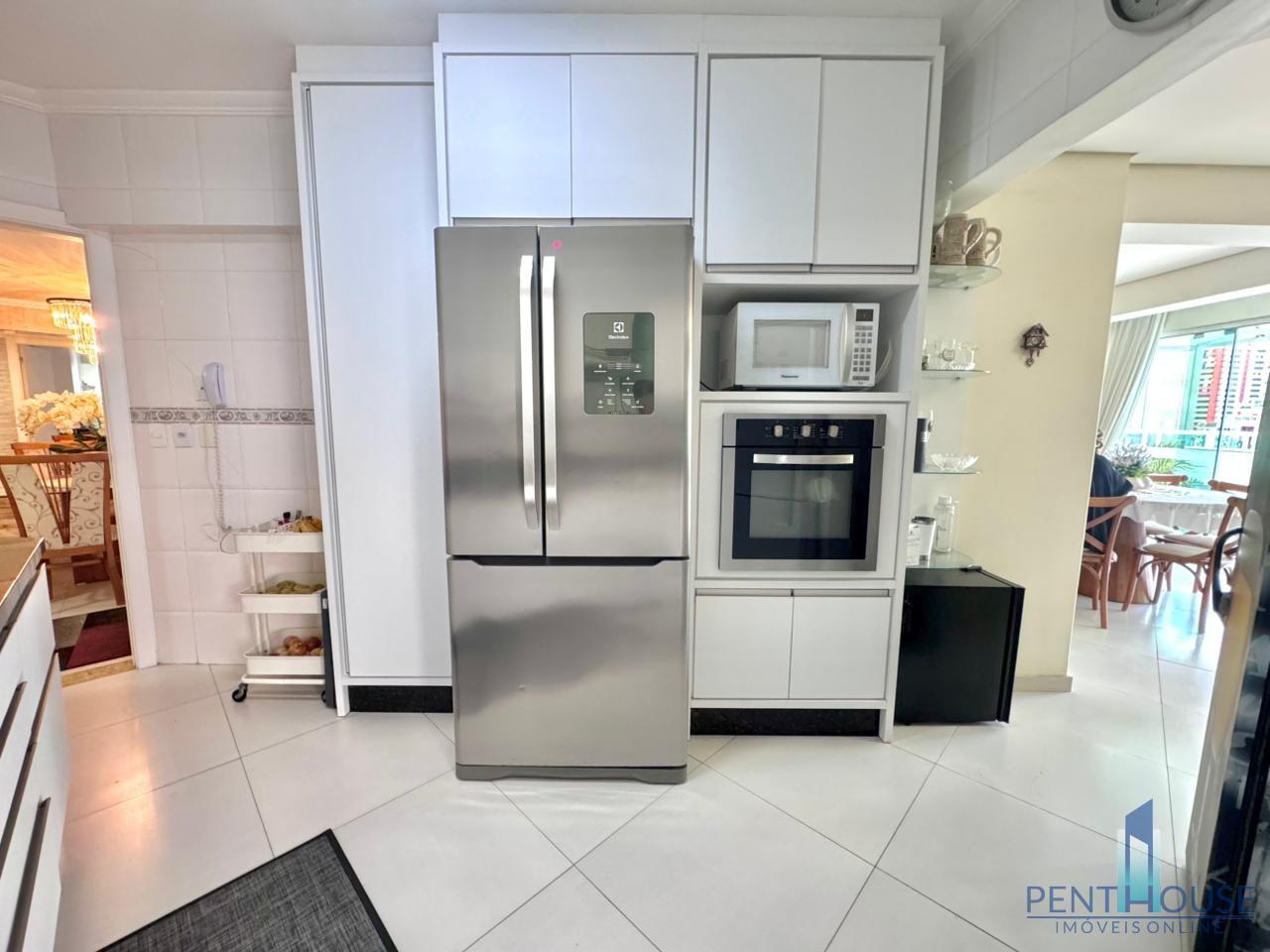 Apartamento, 3 quartos, 290 m² - Foto 8